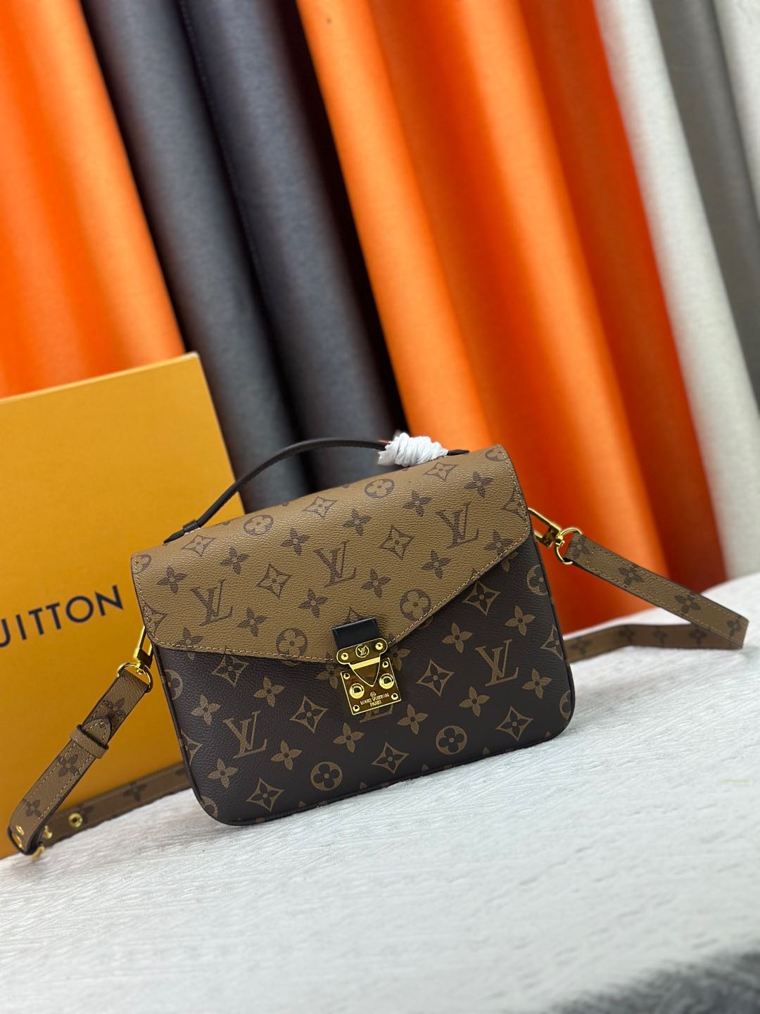 LV bag 505